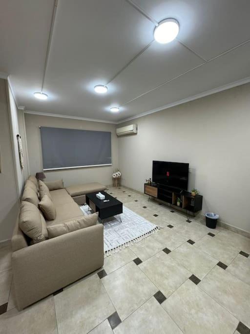 Apartment 2 Modern Bedrooms Prime Location Maadi