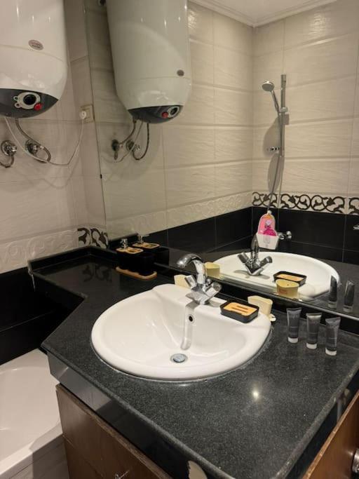 Appartamento 2 Modern Bedrooms Prime Location Maadi *